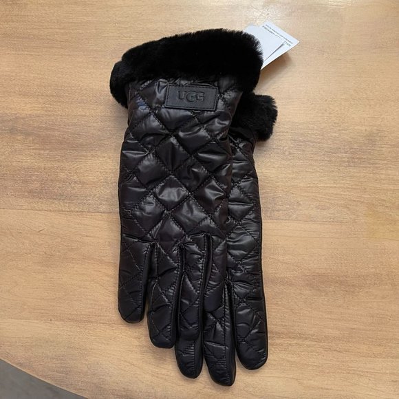 NWT Ugg Quilted Performance Glove black Size L/XL - Picture 3 of 8